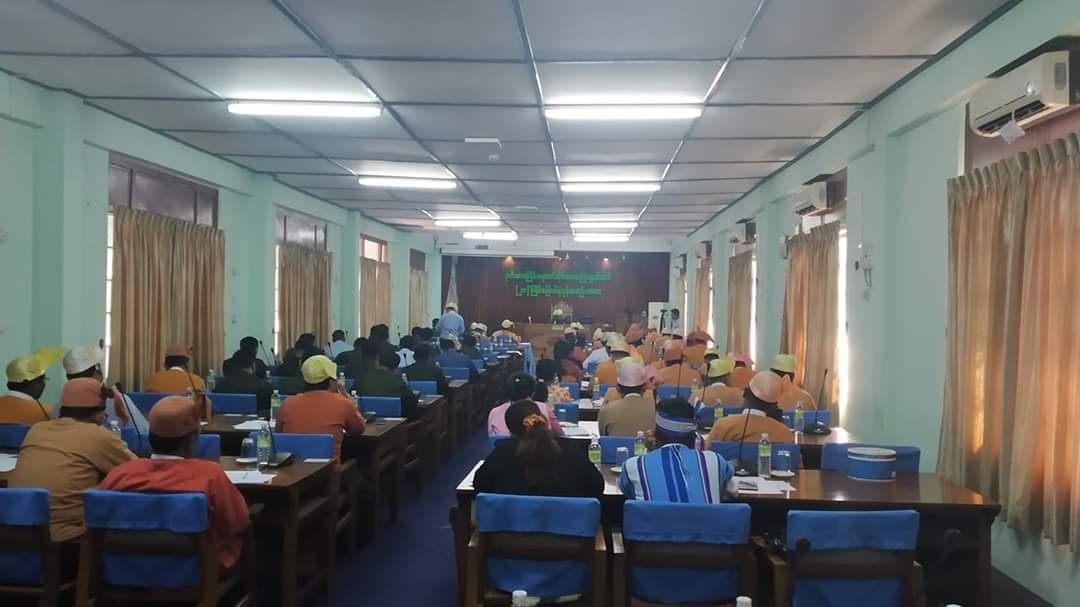 ဧရာဝတီတိုင်းတွင် ဒေသဖွံ့ဖြိုးရေးအတွက် ၁ မြို့နယ်လျှင် ကျပ် သိန်း ၁၂၀၀ သုံးစွဲခွင့်ရမည်