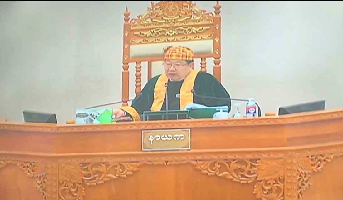တပ်မတော်သားကိုယ်စားလှယ် အော်ဟစ်ကန့်ကွက်၊ လွှတ်တော်ဂုဏ်သိက္ခာ မထိခိုက်စေရန် နာယက သတိပေး 