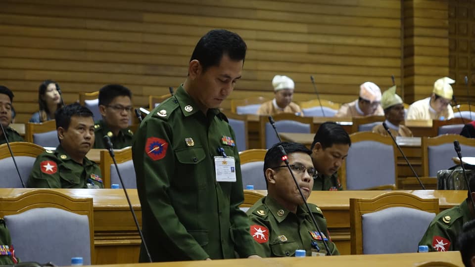 စစ်ကိုင်းတိုင်းက အရှုံးပေါ် အထည်စက်ရုံများ ပုဂ္ဂလိကရောင်းချရန် တပ်ကိုယ်စားလှယ်တင်ပြ