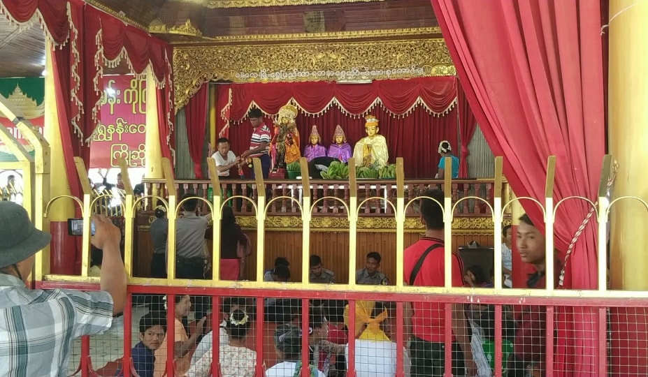 ကိုရိုနာအန္တရာယ်ကြားက ပခန်းကိုကြီးကျော်နတ်ပွဲ၊ ကြက်တိုက်ပွဲ အစဉ်အလာမပျက်ကျင်းပ