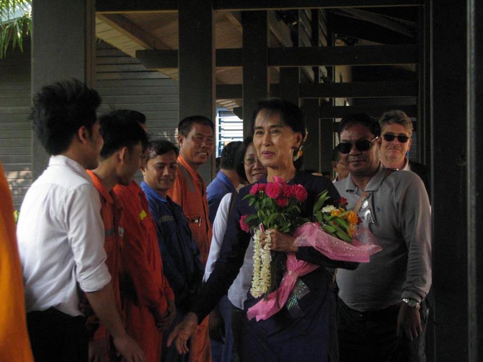 ေဒၚေအာင္ဆန္းစုၾကည္ ကန္ေပါက္ Total စီမံကိန္းကို သြားေရာက္