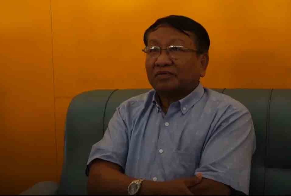 ခြေ/ဥ ကို ဆန္ဒစောပြီး ဇွတ်ပြင်ပါက အန္တရာယ်ရှိမည်ဟု ဝန်ကြီးဟောင်းသတိပေး