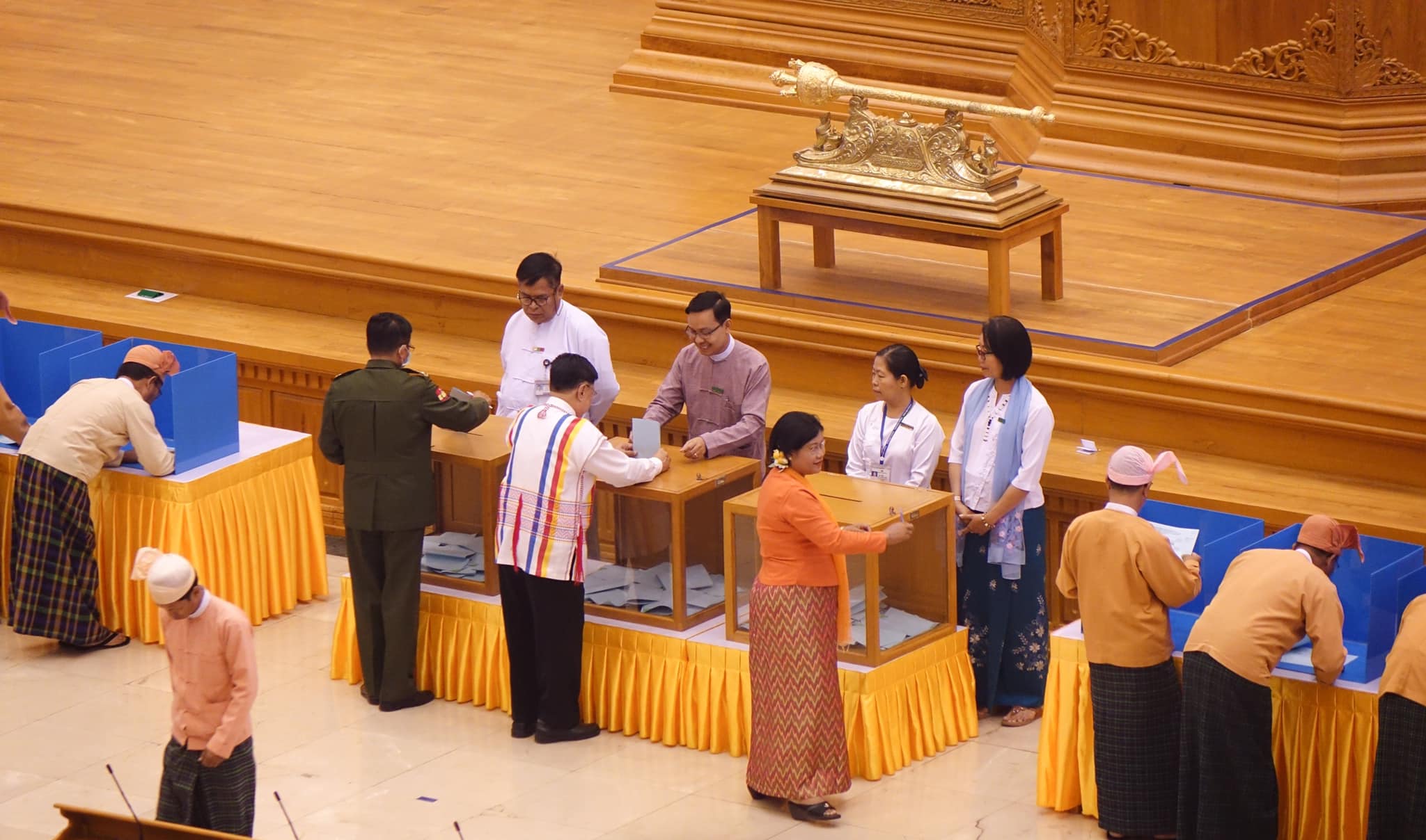 ၅၉ (စ) အပါအဝင် ပုဒ်မ ၁၅ ခုစလုံး ပြင်ဆင်နိုင်ခြင်းမရှိဘဲ ရှုံးနိမ့်   