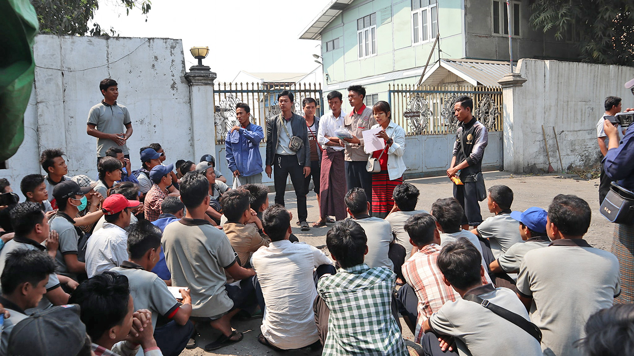 လက်တွန်းထွန်စက်ကုမ္ပဏီနှင့် သပိတ်မှောက်အလုပ်သမားများ ပြေလည်မှုရ 