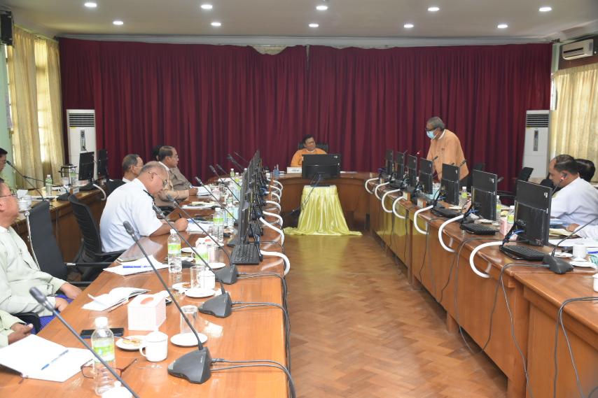 ကိုရိုနာဗိုင်းရပ်စ်ကာကွယ်ရေး ကျန်းမာရေးကို ဧရာဝတီတိုင်းအစိုးရက သိန်း ၁၀၀၀ ထောက်ပံ့ပေးထားမည်
