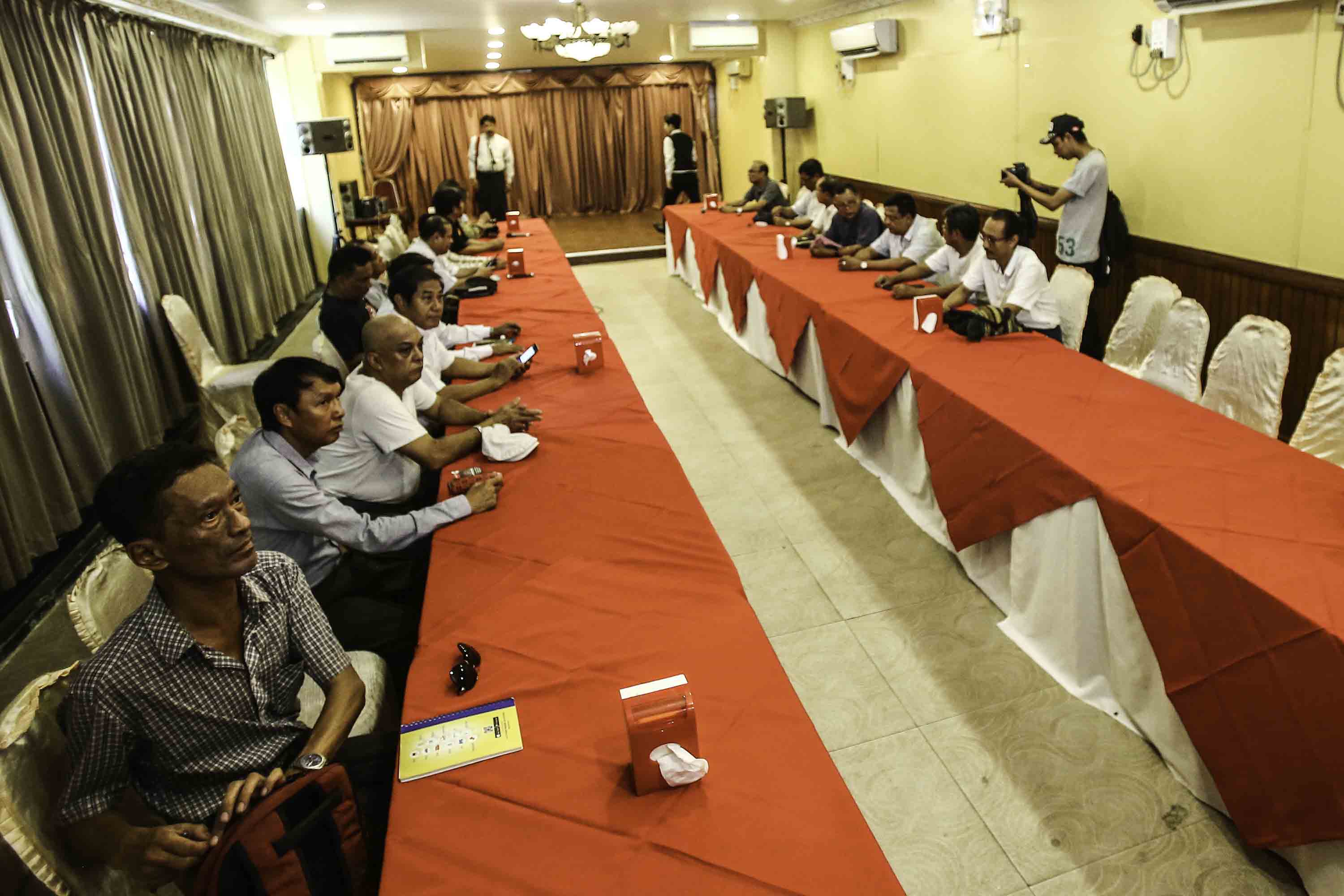 ၈၈ မျိုးဆက်ကျောင်းသားခေါင်းဆောင်များ တွေ့ဆုံဆွေးနွေး
