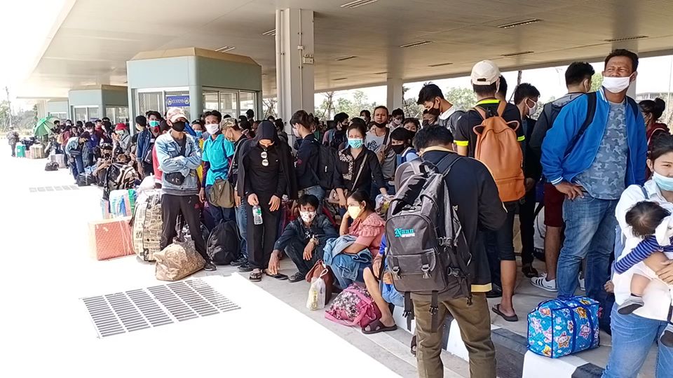 ရွှေ့ပြောင်းလုပ်သားများကိုသွားကြိုသည့် ဝန်ကြီး နေအိမ်တွင် ကန့်သတ်စောင့်ကြည့်ခံနေ