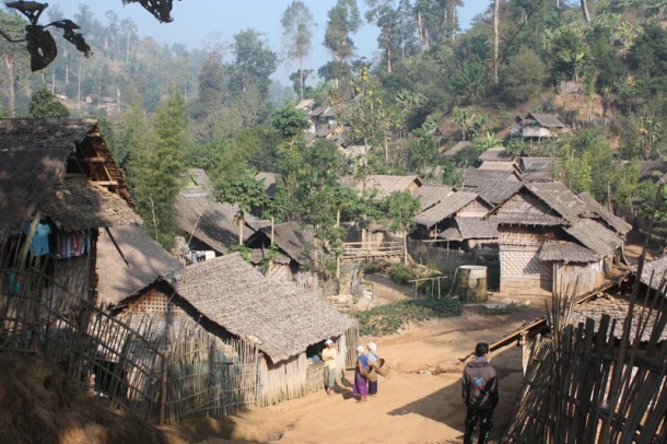 COVID-19 ကာကွယ်ရေး ကေအန်ပီပီထိန်းချုပ်နယ်မြေ ဝင်ထွက်ပေါက် ၁၁ ခု ပိတ်ဆို့မည်