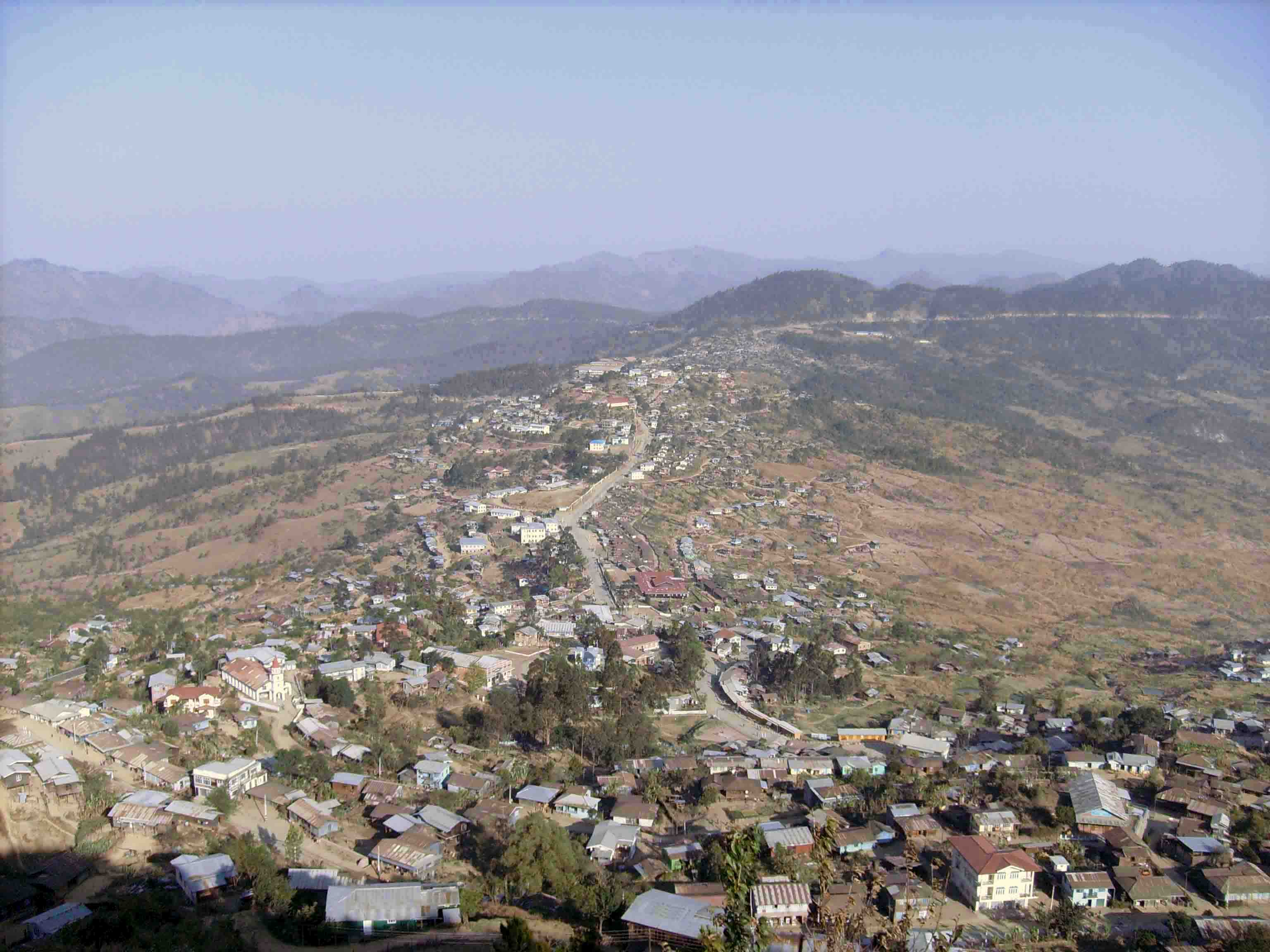 ချင်းပြည်နယ်တွင် COVID-19 ကပ်ဘေးကာလ ဒေသန္တရအမိန့်မလိုက်နာသည့် ခရစ်ယာန် ဓမ္မဆရာ ၂ ဦး တရားစွဲခံရ