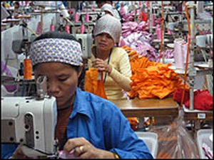 ကေမၻာဒီးယား အလုပ္သမားမ်ား လစာတိုးေပးေရး ေတာင္းဆို
