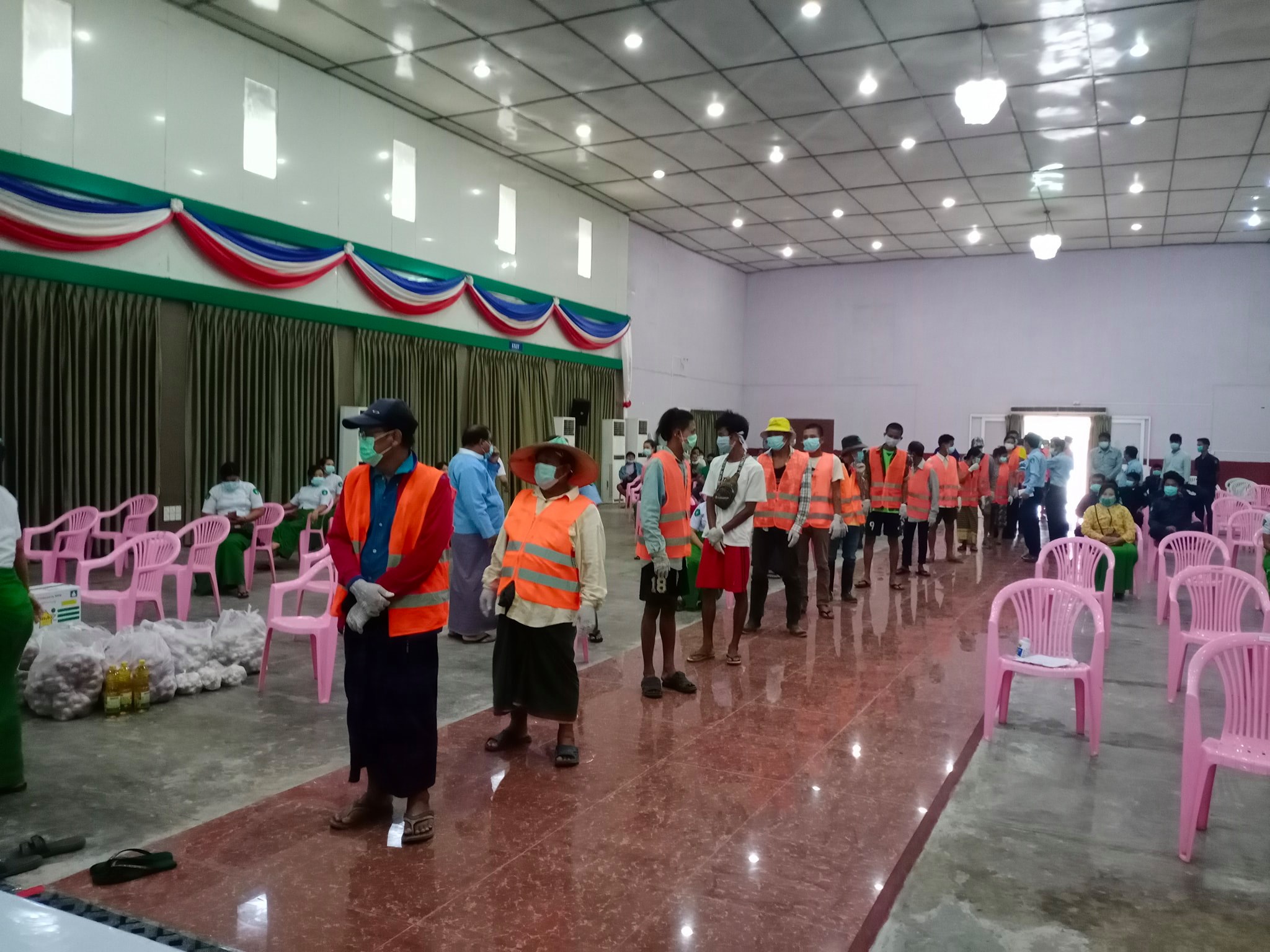 ကရင်ပြည်နယ်က စည်ပင်ဝန်ထမ်းများ ရောဂါကာကွယ်ရေးပစ္စည်း ‌မလုံလောက်ဟု ဝန်ကြီးပြော