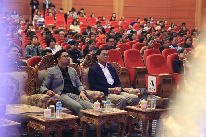 အွန်လိုင်းတွင်ပျံ့နေသည့် ဒုသမ္မတ၏ဓာတ်ပုံ COVID-19 မတွေ့ခင်က ရိုက်ထားခြင်းဖြစ်    