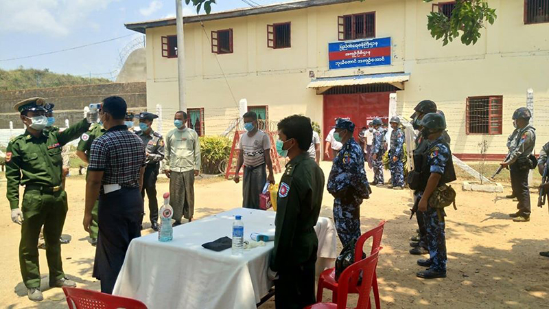 ရခိုင်ပြည်နယ်က အကျဉ်းထောင်များမှ ပြန်လွတ်လာသူများတွင် ဘင်္ဂလားဒေ့ရှ်နိုင်ငံသား ၁၄ ဦးပါဝင်