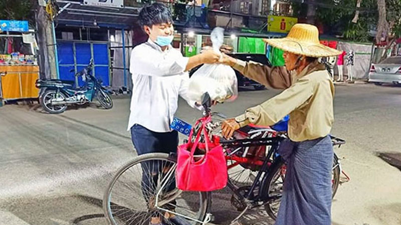 အငှားယာဉ်နှင့် အနှေးယာဉ် လုပ်သားများ စားဝတ်နေရေး ကျပ်တည်းလာ