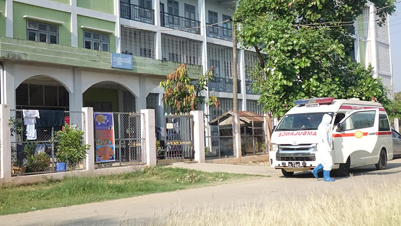 COVID-19 လူနာသစ် သူနာပြုဆရာမ ၂ ဦးကို ပြည်မြို့ ခုတင် ၅၀၀ ဆေးရုံသို့ ပို့ဆောင်