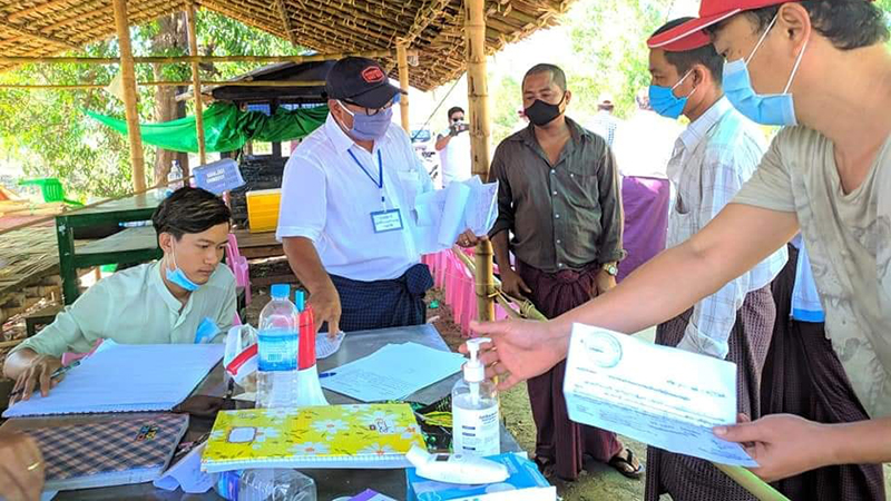 ဧရာဝတီတိုင်းတွင် ခရီးသွားလာသူများ ထောက်ခံစာ ယူဆောင်သွားရမည်