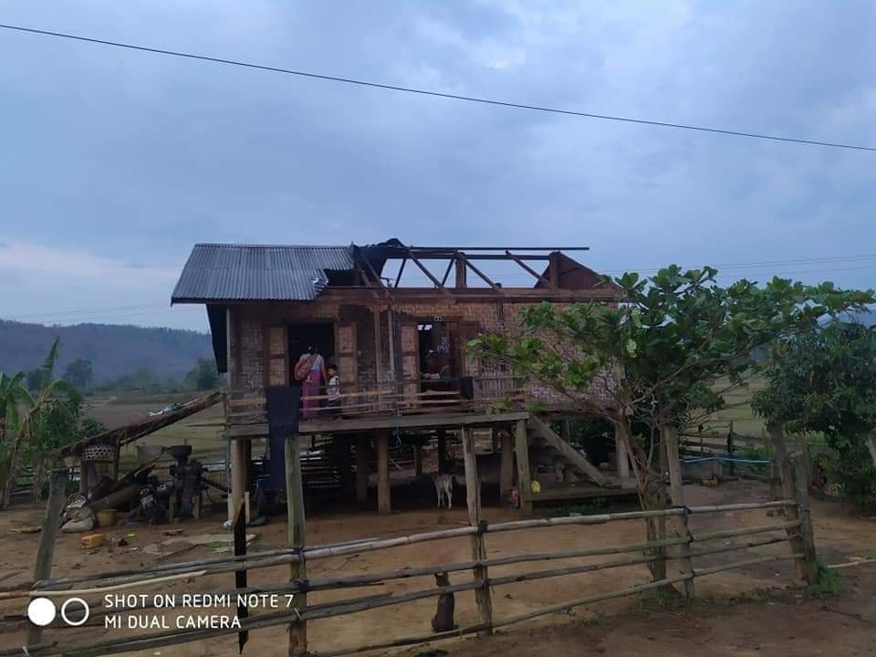 ကသာခရိုင်တွင် လေပြင်းတိုက်ပြီး နေအိမ် ၄၅၅ လုံး ပျက်စီး၊ တိရစ္ဆာန် ၅ ကောင် သေဆုံး