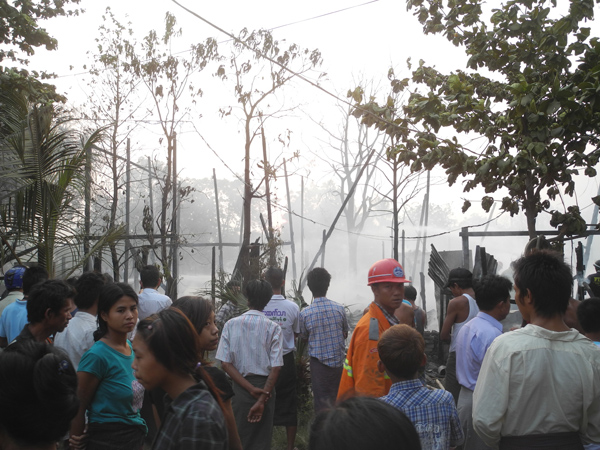 ျပည္ၾကီးတံခြန္ျမို့တြင္ မီးေလာင္၊ အိမ္ေျခ ၉ လုံး ေလာင္ကၽြမ္း