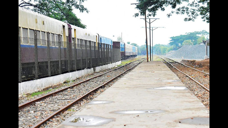 ပုသိမ်မြို့က ရထားခရီးစဉ်များ ရောဂါထိန်းချုပ်နိုင်ချိန်မှ ပြန်ထွက်မည်