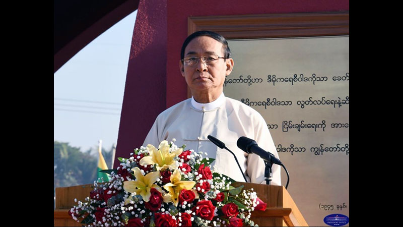 နိုင်ငံရေးအမြတ်ထုတ်ရန် သွေးထိုးလှုံ့ဆော်မှုများကို သတိထားရန် အလုပ်သမားများကို သမ္မတတိုက်တွန်း 
