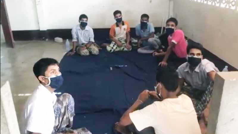 ရခိုင်ပြည်နယ်ကနေ ထိုင်းနိုင်ငံကို ခိုးဝင်လာသူ ၉ ဦးဖမ်းဆီးခံရပြီး အပူချိန်မြင့်နေသဖြင့် မဲဆောက် ဆေးရုံသို့ ပို့ဆောင် 