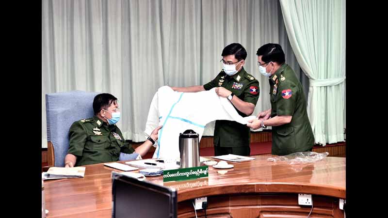 အိမ်မှာသာနေကြရန်  ဗိုလ်ချုပ်မှူးကြီးတိုက်တွန်း 