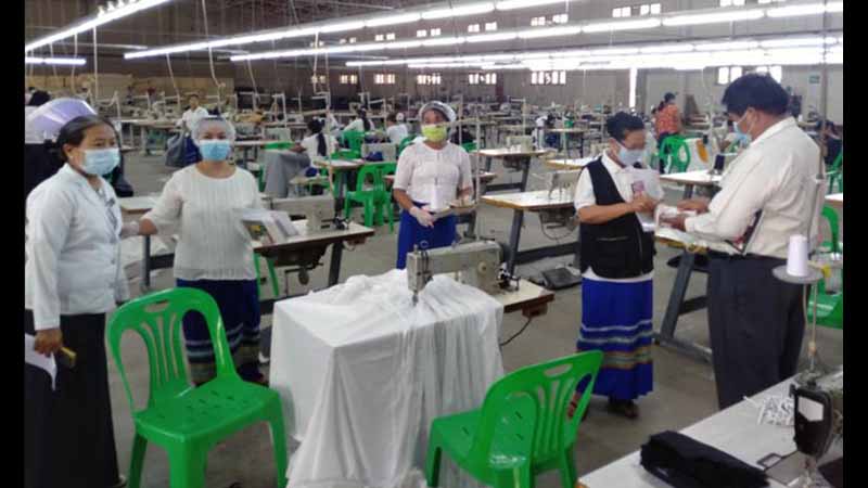 ရန်ကုန်တိုင်းအတွင်း အစိုးရခွင့်ပြုချက်ဖြင့် ပြန်ဖွင့်လှစ်နေသည့် စက်ရုံ ၈၀ ခန့်ကို ပြန်စစ်ဆေးနေ