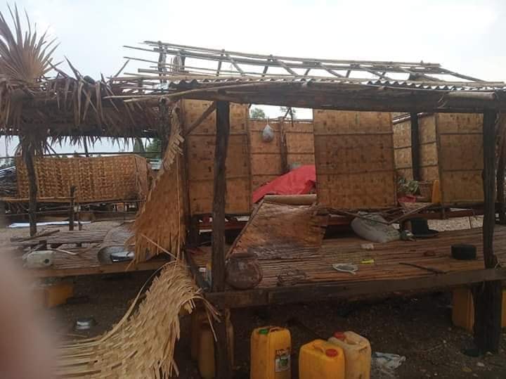 ဆိပ်ဖြူတွင် လေပြင်းကြောင့် အိမ် ၆၄ လုံးပျက်စီး၊ မိန်းကလေး ၁ ဦး မိုးကြိုးစက်ကွင်းမိ