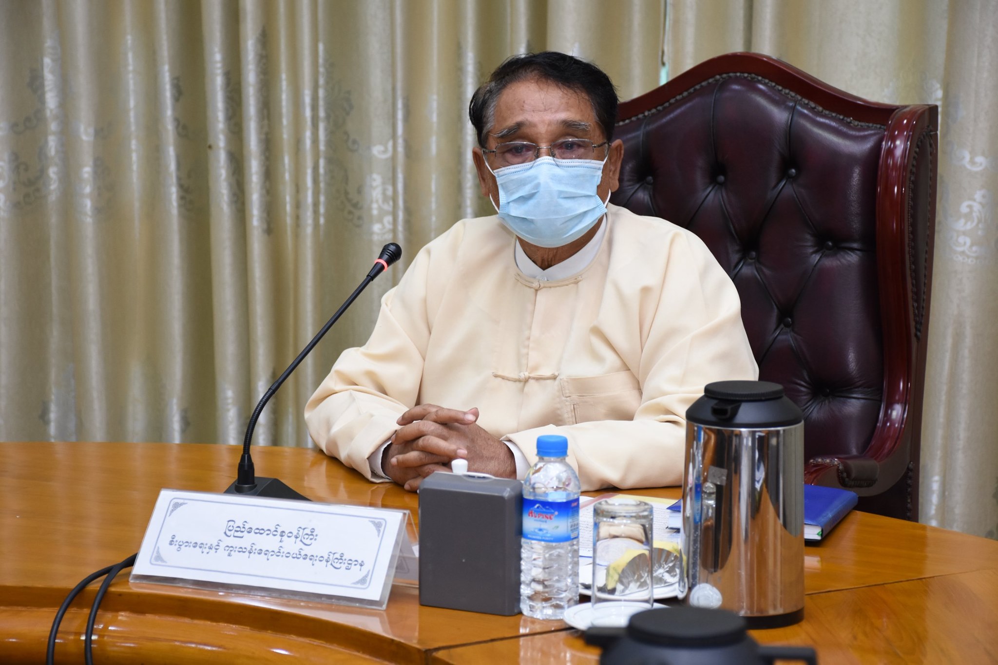 ၂ ပတ်စာ အရေးပေါ်ရိက္ခာ တိုင်းနှင့်ပြည်နယ်အသီးသီးကို ဖြန့်ဝေသွားရန် ဆောင်ရွက်နေ