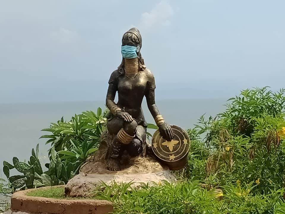 ဖယ်ခုံမြို့အဝင်ပန်းခြံရှိ ကယန်းမယ်ရုပ်တုကို Mask တပ်ဆင်ပေးထား (ဓာတ်ပုံ)