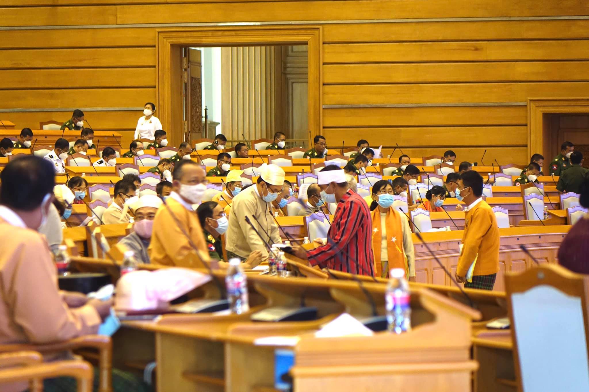 ဖွဲ့စည်းပုံပြင်ဆင်ရေးအတွက် ပြည်လုံးကျွတ်ဆန္ဒခံယူပွဲကို ဆိုင်းငံ့ရန်  ပြည်ထောင်စုလွှတ်တော် ဆုံးဖြတ်