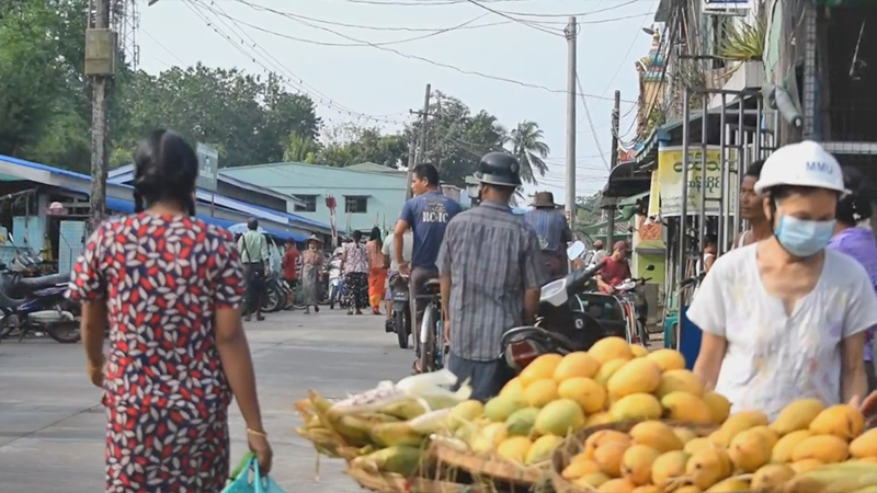 ပုသိမ်မြို့ အောင်သီရိစျေးအရှေ့ဘက်တွင် ပြန်ရောင်းခွင့်ပြုရန် ဈေးသည်များ တောင်းဆို