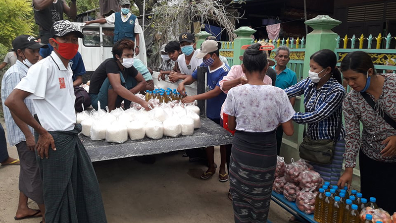 မုံရွာမြို့နယ်ရှိ အခြေခံမိသားစု ၂၀၀ ကို စားသောက်ကုန်များ ဒုတိယအကြိမ် ဝေငှ
