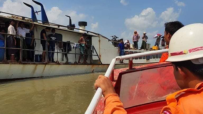 ရွှေပြည်တန် အမြန်ရေယာဉ် စက်ချို့ယွင်းပြီး ခရီးသည်များကို အရေးပေါ်ကယ်ဆယ် 