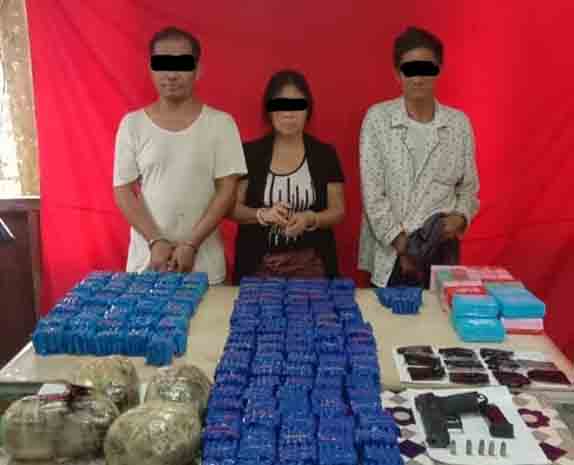 ဖားကန့်တွင် ကျပ်သိန်း ၇၆၀၀ တန်ဖိုးရှိ  မူးယစ်ဆေးများနှင့် လက်နက်ခဲယမ်းအချို့ ဖမ်းမိ 