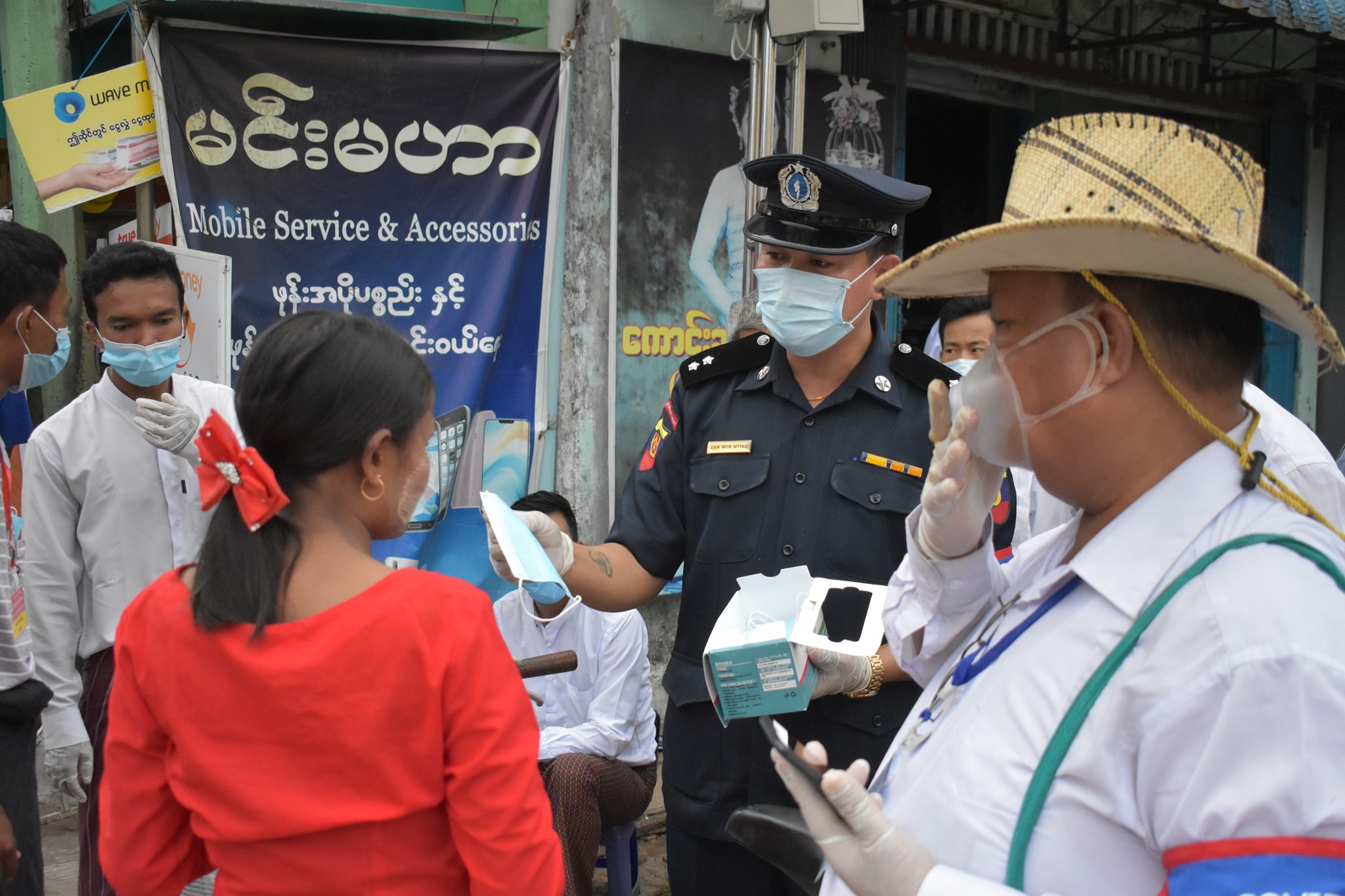 ဧရာဝတီတိုင်းတွင် Mask ဒဏ်ကြေးများကို ခရိုင်အုပ်ချုပ်ရေးမှူးများ လိုအပ်သလိုအသုံးပြုရန်  ညွှန်ကြားထား