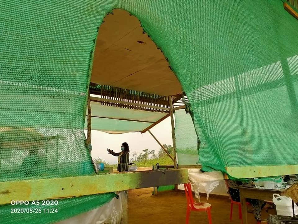 ခန္တီးမြို့အထွက် ကိုဗစ်-၁၉ ရောဂါအပူချိန်တိုင်းစစ်ဆေးဂိတ် မီးရှို့ခံရ