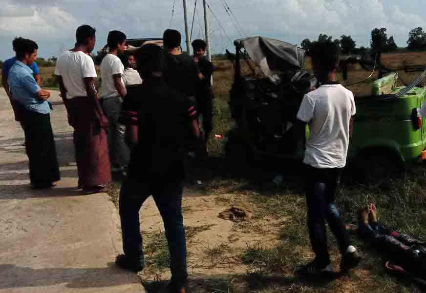 ကျောက်ပန်းဒူပင်လယ်ကမ်းခြေတွင် ပျော်ပွဲစားအပြန် သုံးဘီးမှောက်ပြီး လူငယ် ၁ ဦးသေဆုံး