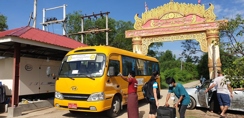 စင်ကာပူပြန် ပထမဆုံးအသုတ် ၁၄၀ကျော် ကိုဗစ်-၁၉ ရောဂါပိုးမတွေ့သဖြင့် နေရပ်ပြန်