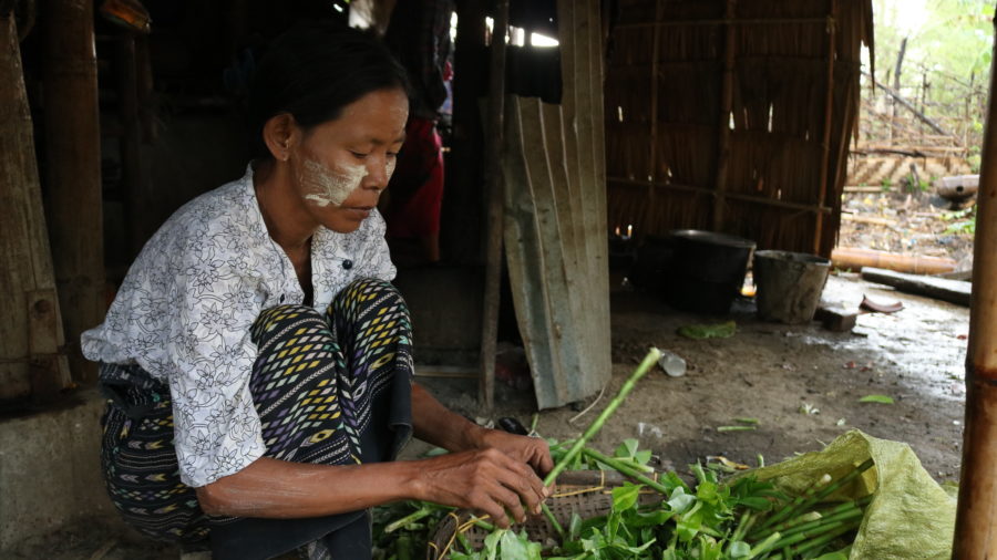 ကိုဗစ်ကြောင့် အကြွေးနွံနစ်နေကြရတဲ့ အိမ်ရှင်မများ