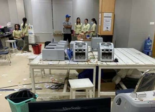 စစ်တွေမြို့ရှိ ကမ္ဘောဇဘဏ်ခွဲ ဓားပြတိုက်ခံရပြီး ကျပ် သိန်း ၁၈၀၀ ပါသွား