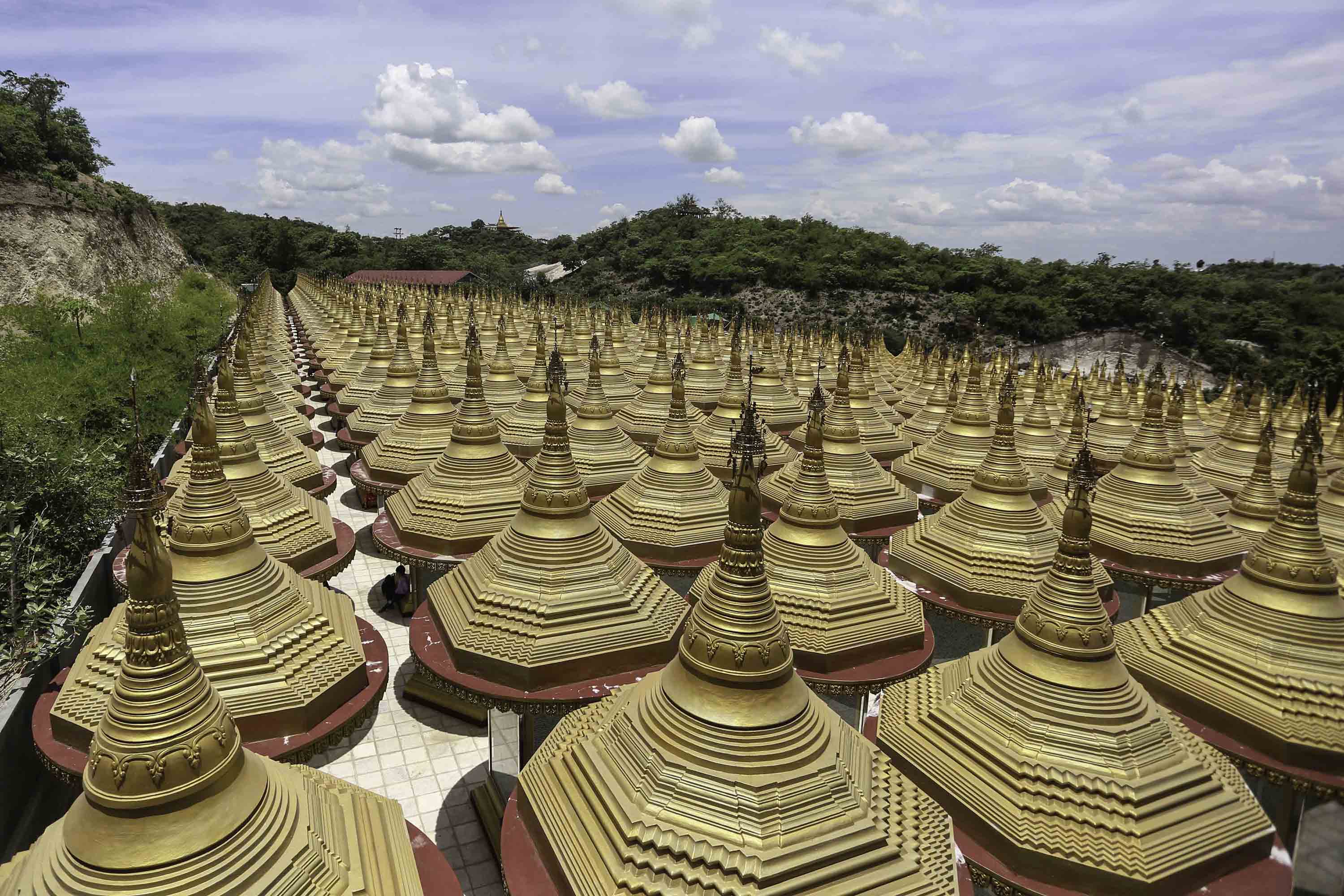 စစ်ကိုင်းရှင်သီဝလိတောရကျောင်းကို လာရောက်သူများသဖြင့် ရက်အကန့်အသတ်မရှိပိတ် 