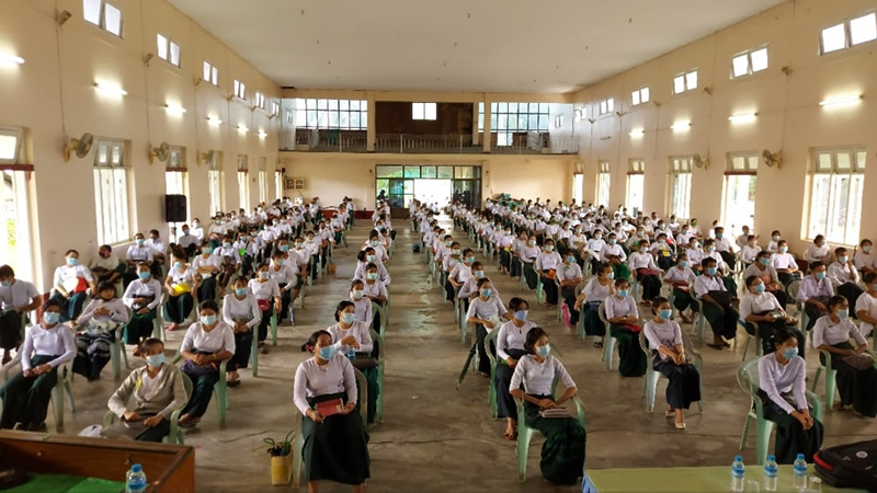 ဖျာပုံမြို့တွင် ဆရာ၊ ဆရာမ ၁၂၀၀ ကျော်ကို ကိုဗစ်-၁၉ ကာကွယ်ရေးပညာပေး သင်တန်းပို့ချ