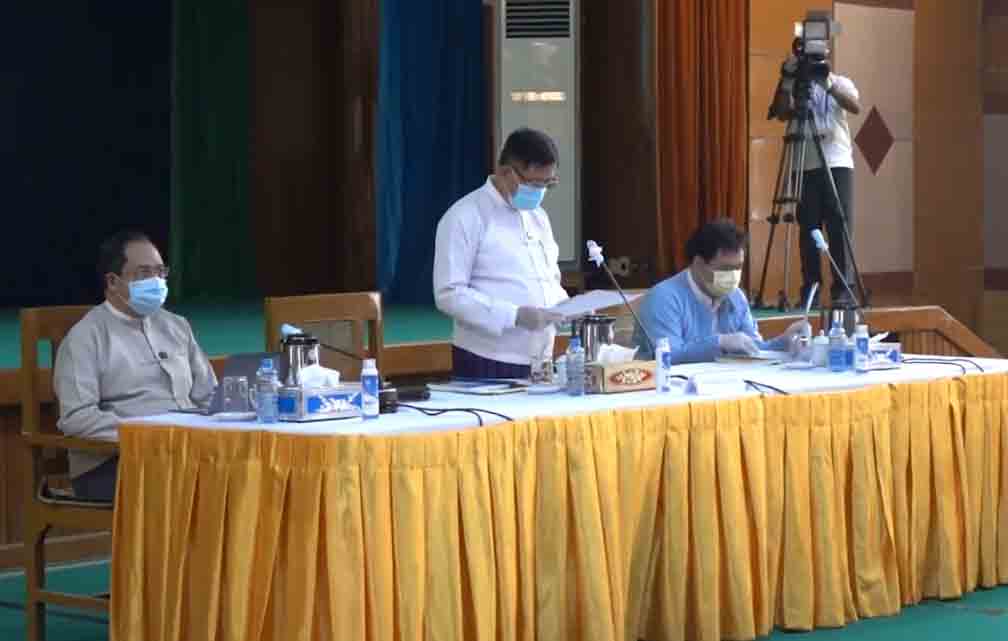 အတိုးနှုန်းမြင့်မားသည့် ပြည်ပချေးငွေများ ရယူတော့မည်မဟုတ်ဟု ဒုတိယဝန်ကြီးပြော