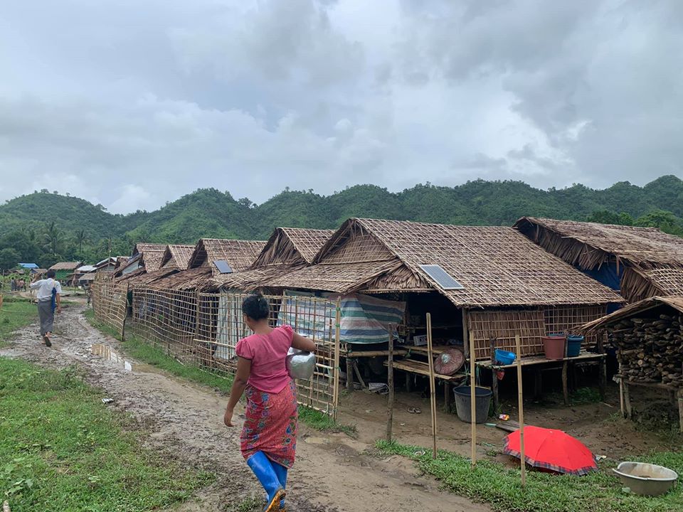 မြေပုံမြို့နယ် စစ်ဘေးရှောင်စခန်း ၂ ခုတွင် စားနပ်ရိက္ခာပြတ်လပ်နေ 