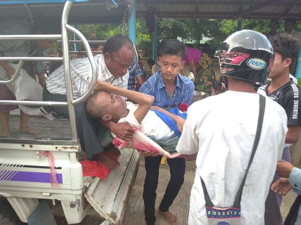 ချိန်ခါလီကျေးရွာအတွင်း တိုက်ပွဲကြောင့် ပိတ်မိနေသည့် သက်ကြီးရွယ်အိုများကို ကယ်ထုတ်လာနိုင် 