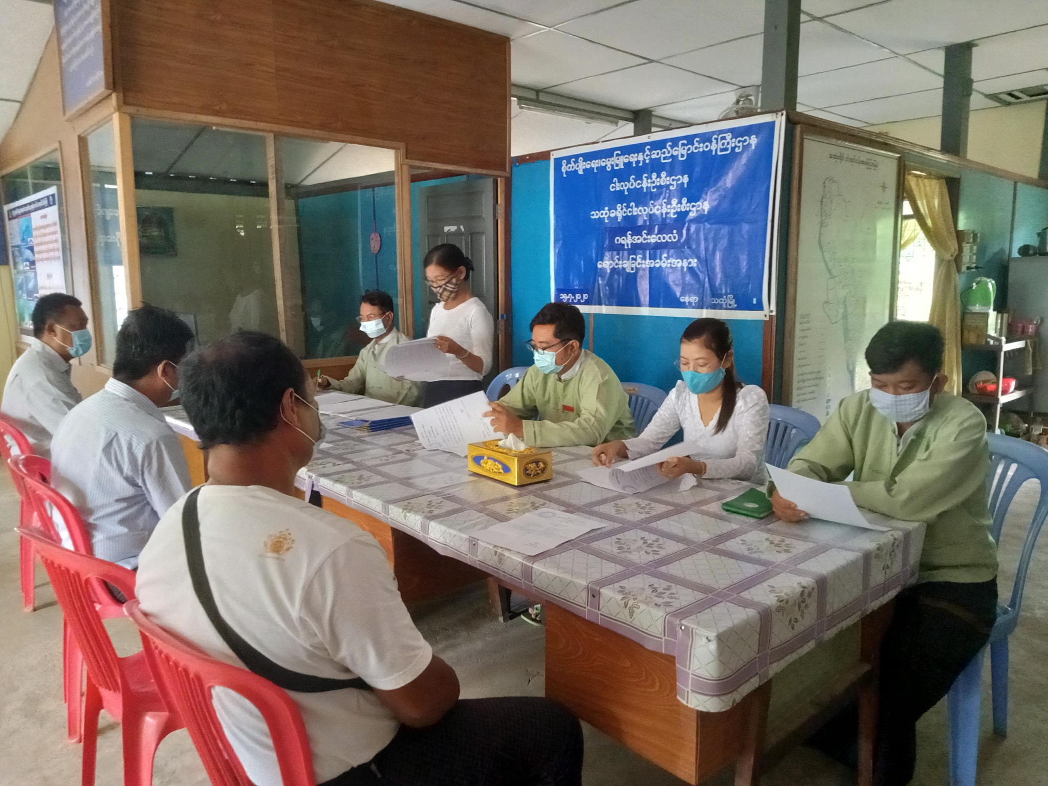 သထုံခရိုင်တွင် ရေချိုဂရမ်အင်း လေလံတင်ရောင်းချမှုမှ ငွေကျပ် ၉၂ သိန်းကျော်ရရန် လျာထား