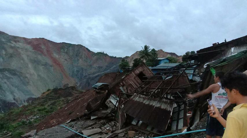ဖားကန့် ဝှေခါကျေးရွာတွင် မြေပြိုကျမှု ထပ်ဖြစ်၊ ယာဉ်နှင့်နေအိမ်အချို့ပါသွား
