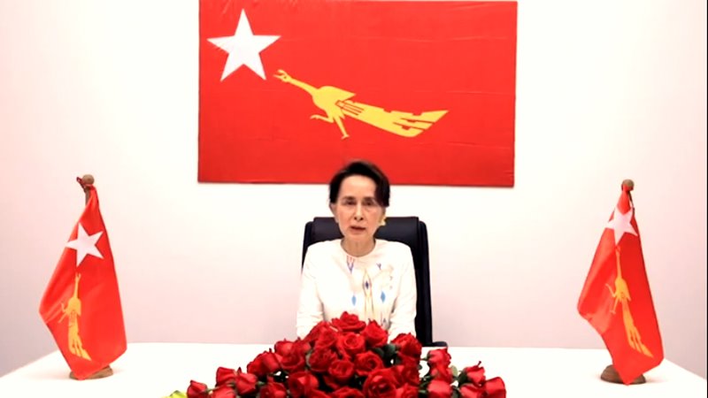 NLD ကိုယ်စားလှယ်လောင်းများ အနေအထိုင်အပြောအဆို ဆင်ခြင်ရန် ဒေါ်အောင်ဆန်းစုကြည်  သတိပေး 