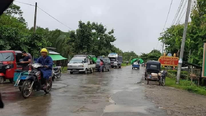 တိုက်ပွဲကြောင့် ယာယီပိတ်ထားသည့် မြောက်ဦးမြို့နယ် ရန်ကုန်-စစ်တွေကားလမ်း ပြန်ဖွင့်